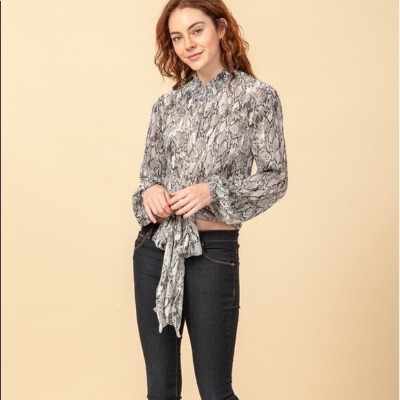 SOLD OUT - Picture 5 of 8